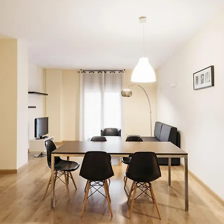 Hotel Villarroel 3*